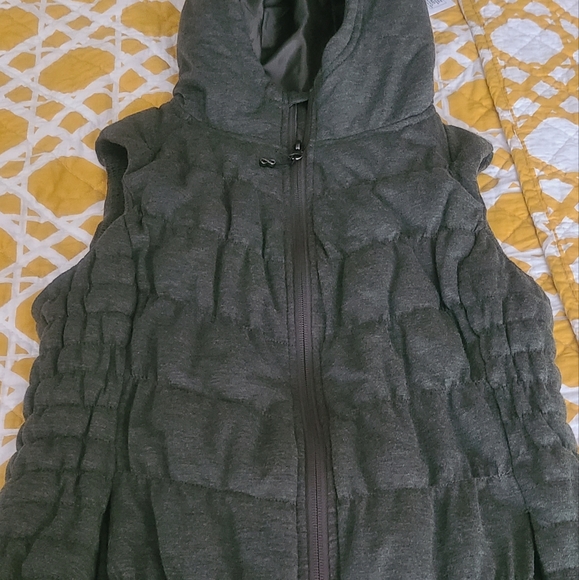 BE BY BLANC NOIR puffer VEST - Picture 2 of 6